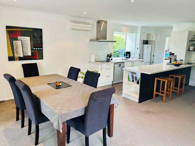 Spacious 5BR Ilam Home
