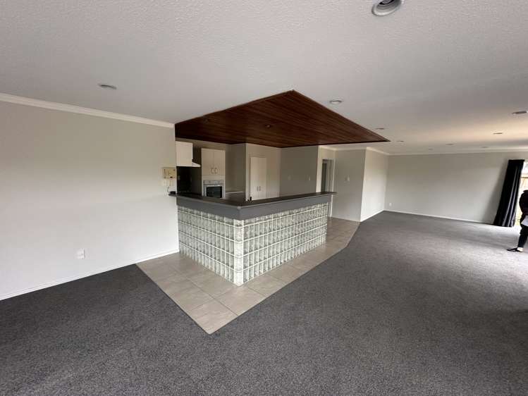 2/59a Rudds Road Linwood_2