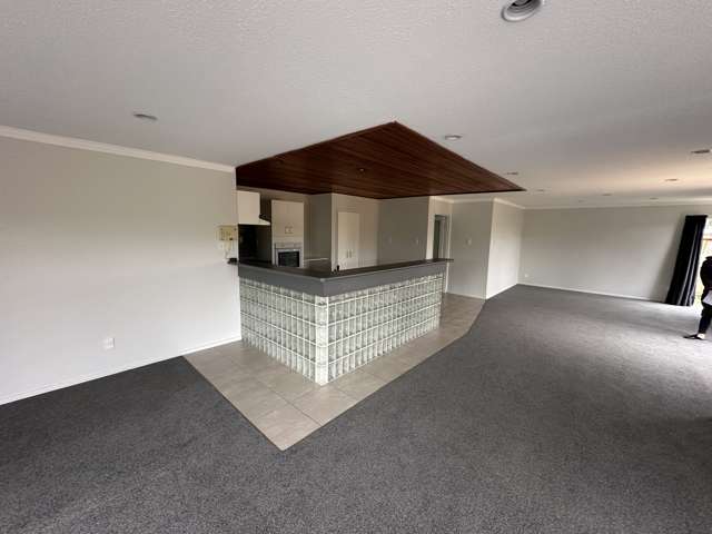 2/59a Rudds Road Linwood_2