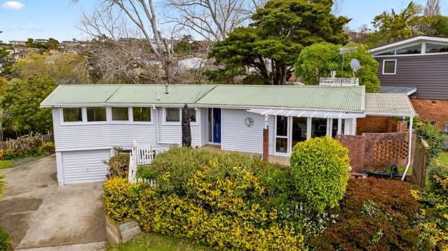 27 Colmar Road Mellons Bay_4