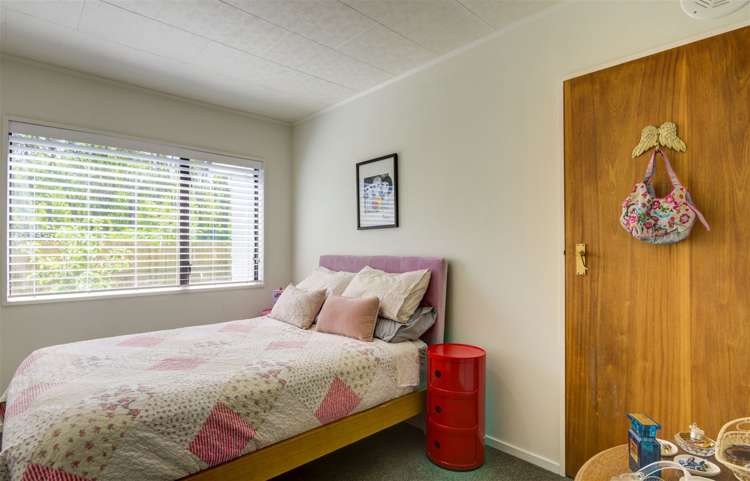 19 Mckenzie Place Waikuku Beach_11
