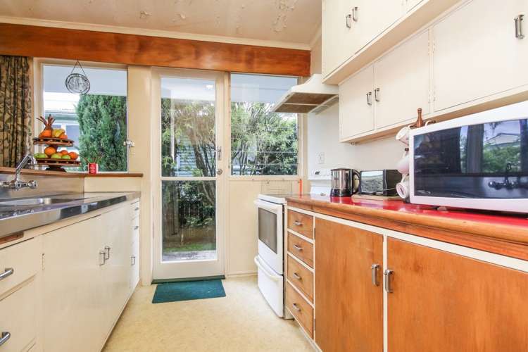 78 Roberts Road Te Atatu South_9