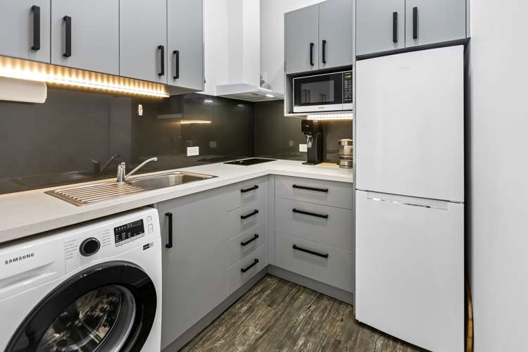 32 Porikapa Road Owhata_19