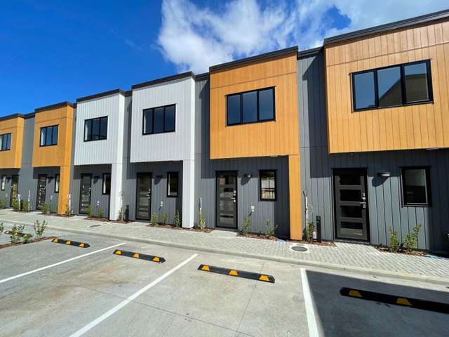 BRAND NEW 2 BEDROOM TOWNHOUSE