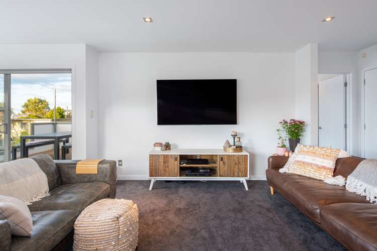 18 Beulah Avenue Rothesay Bay_12