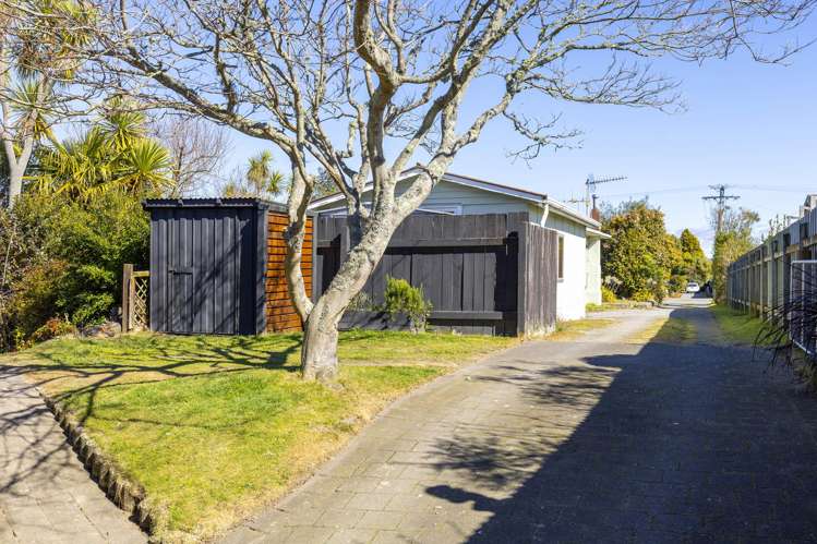2/10 Koha Road Town Centre_5