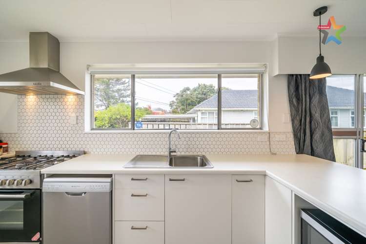 11a Foster Street Taita_15