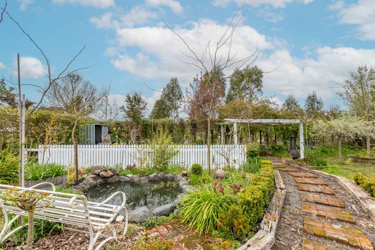 314 White Road Waipawa_18