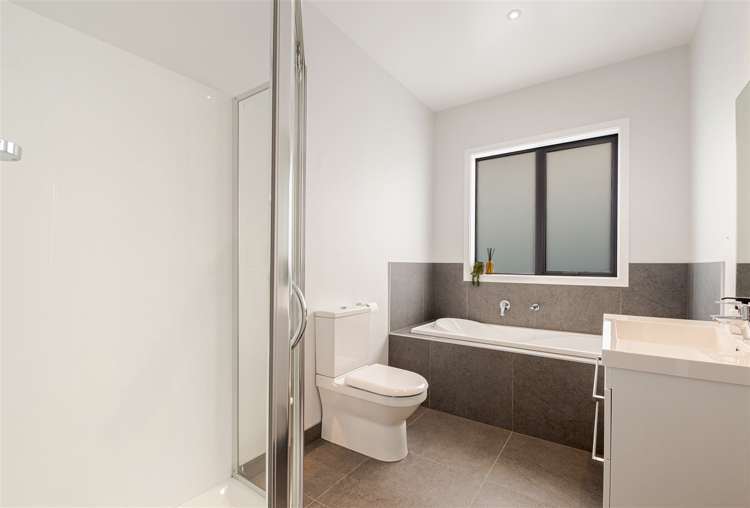 43 Siren Street Wainui_18