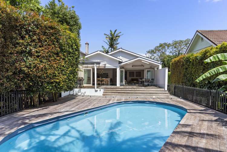 17 West End Road Herne Bay_10