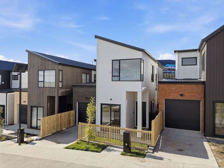 17 & 23 Wira Lane Silverdale_24