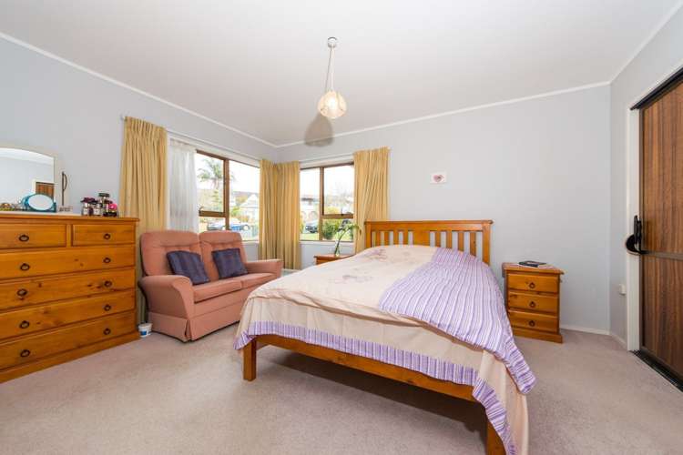 8 Tatyana Place Massey_17