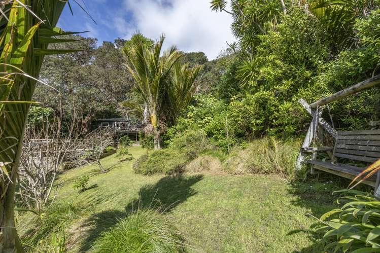 63 Seaview Road Piha_27