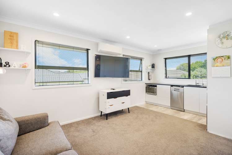 11 Munford Lane Riverhead_17