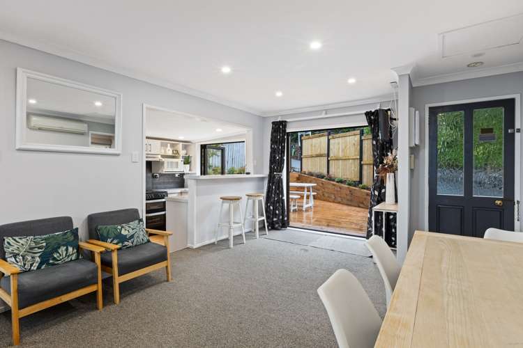 504 Beach Road Murrays Bay_10