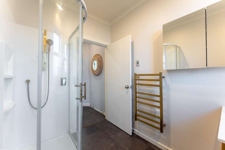 9 Onslow street West End_10