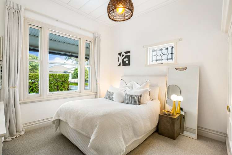 99 Burnley Terrace Sandringham_13