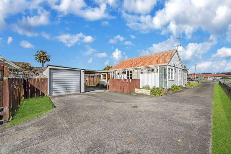 96 & 96B Carruth Road_5
