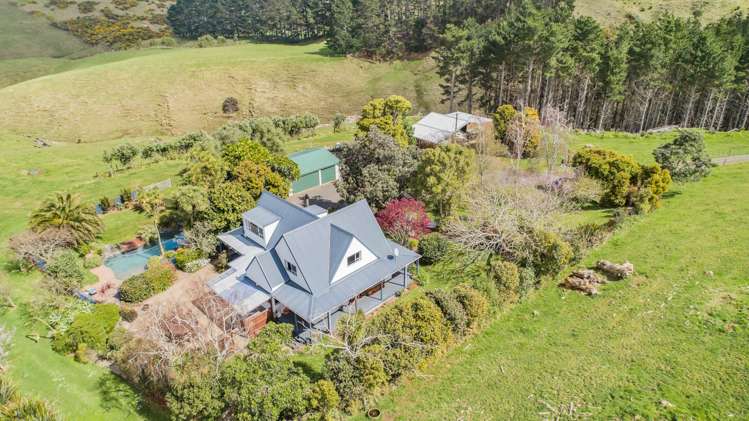 96 Hatton Road Awhitu_38