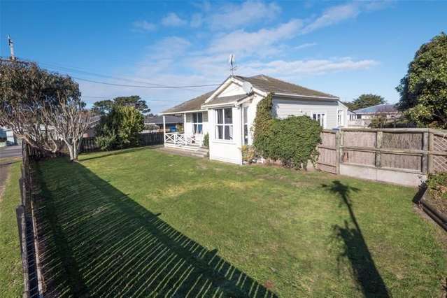 102 Fairfield Road Hawera_1