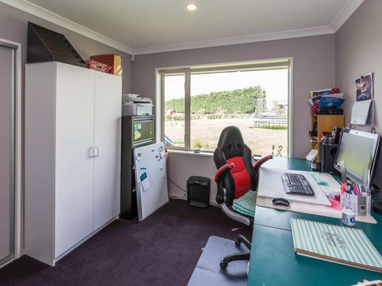 68 Addingtons Road Darfield_13