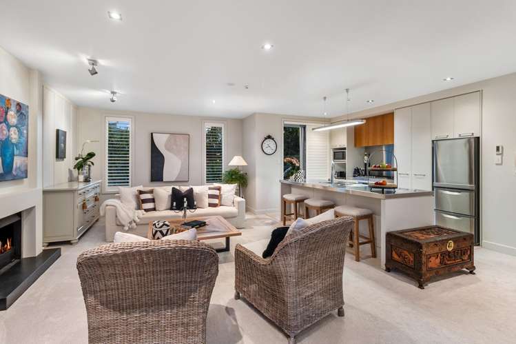 7 Little Compton Mews Snells Beach_10