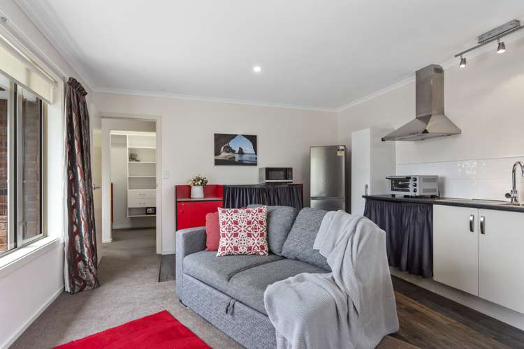 4/7 Wineberry Avenue Amberley_17