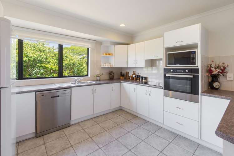 29 Carnoustie Drive Wattle Downs_10