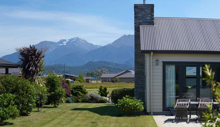 64 Breaksea Street Te Anau_55