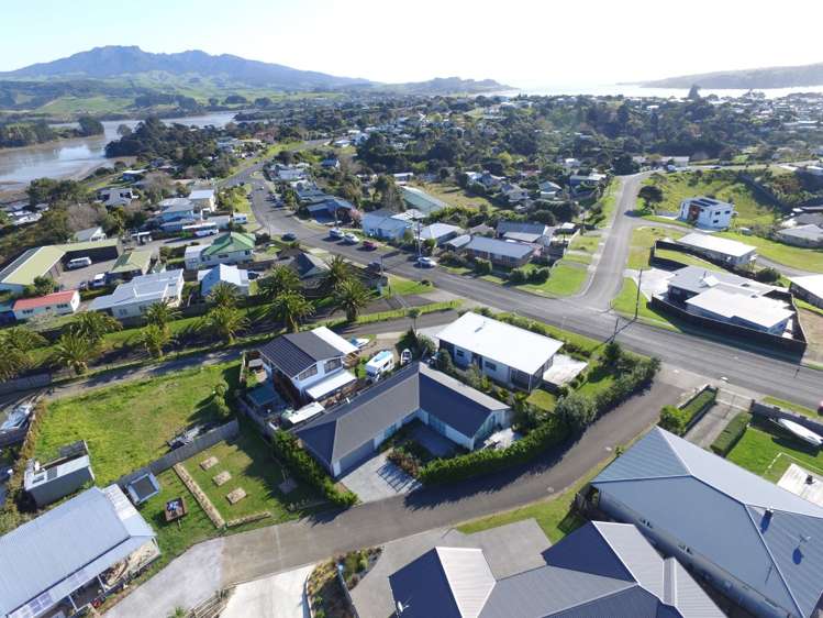 20A Manukau Rd Raglan_25