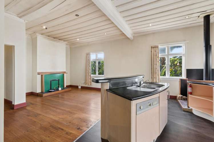 84 Torea Street_2