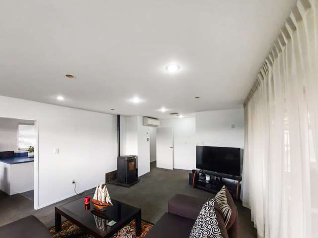 58 Denise Crescent Hornby_2