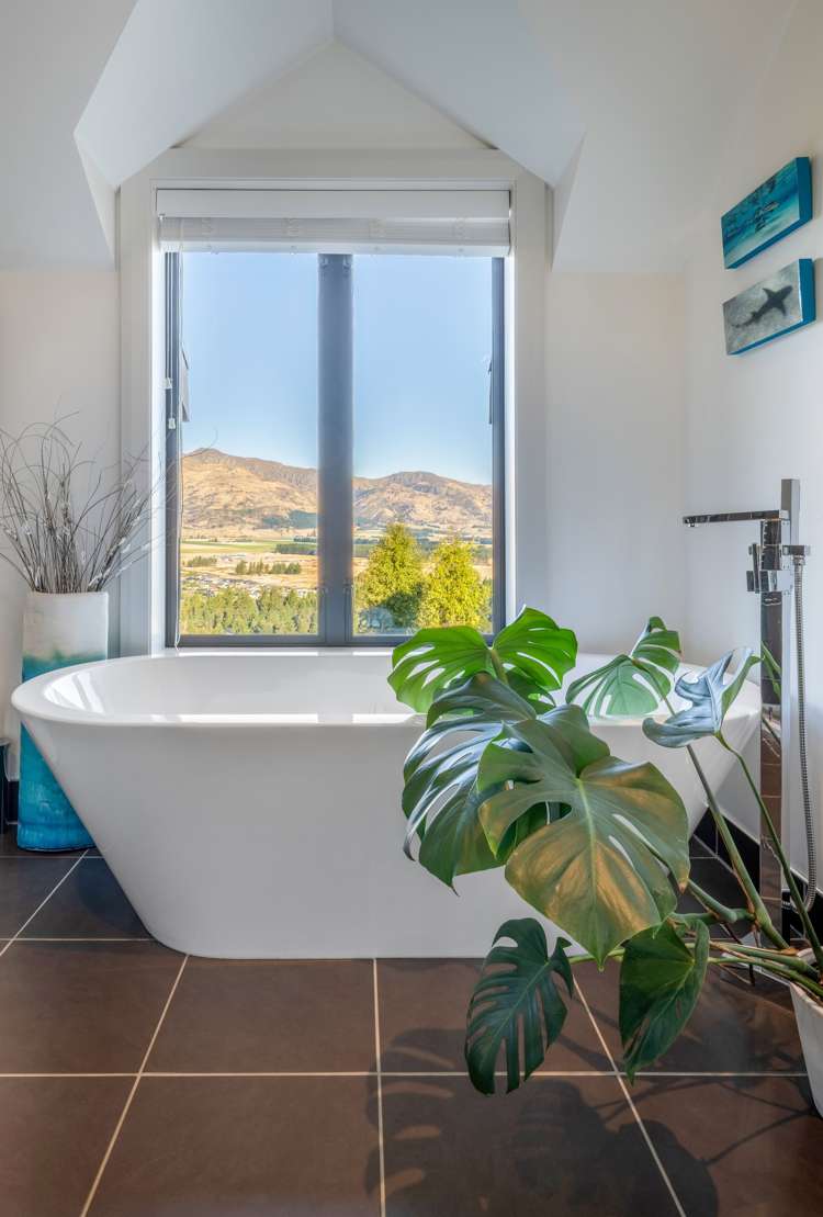 1147b Lake Hawea-Albert Town Road Albert Town_11