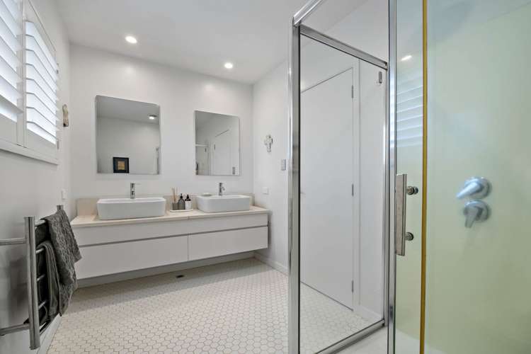 6 Caulton Street St Johns_11