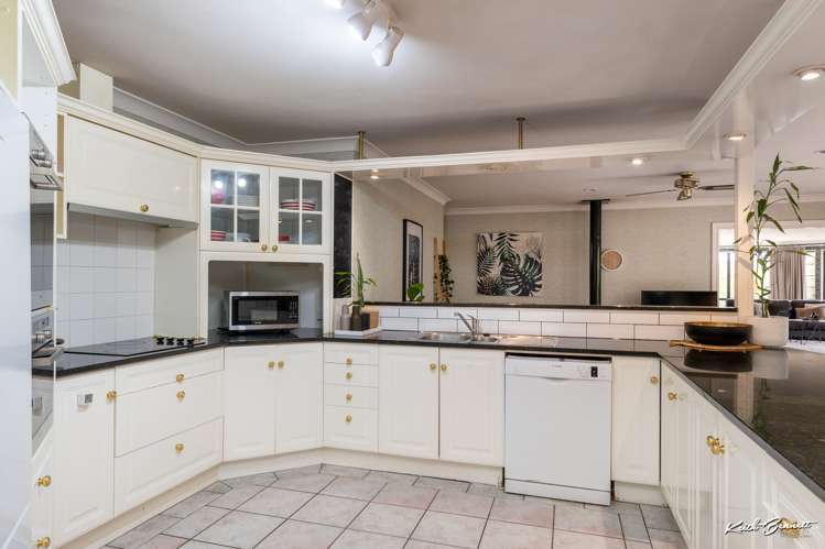 29 Clearwater Terrace Brown Owl_11