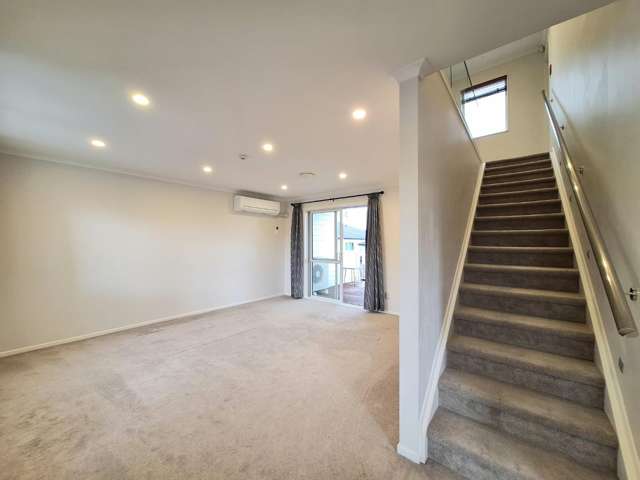 3 Laquinta Place 10673_3