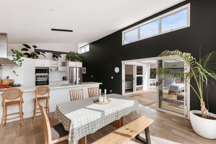 29 Oriental Parade Papamoa_1