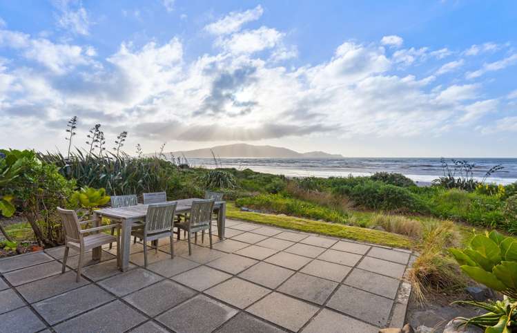 75 Field Way Waikanae Beach_29