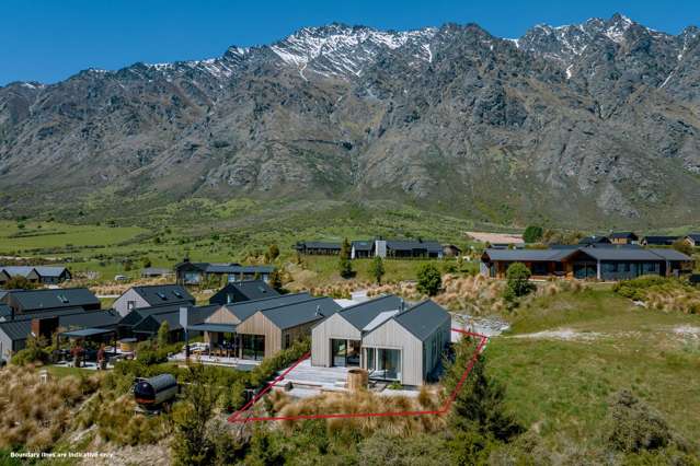 Mountain views & effortless living in Queenstown