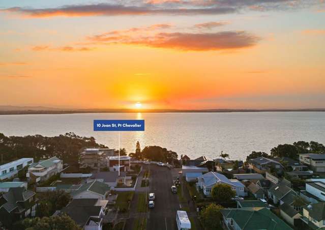 10 Joan Street Pt Chevalier_2