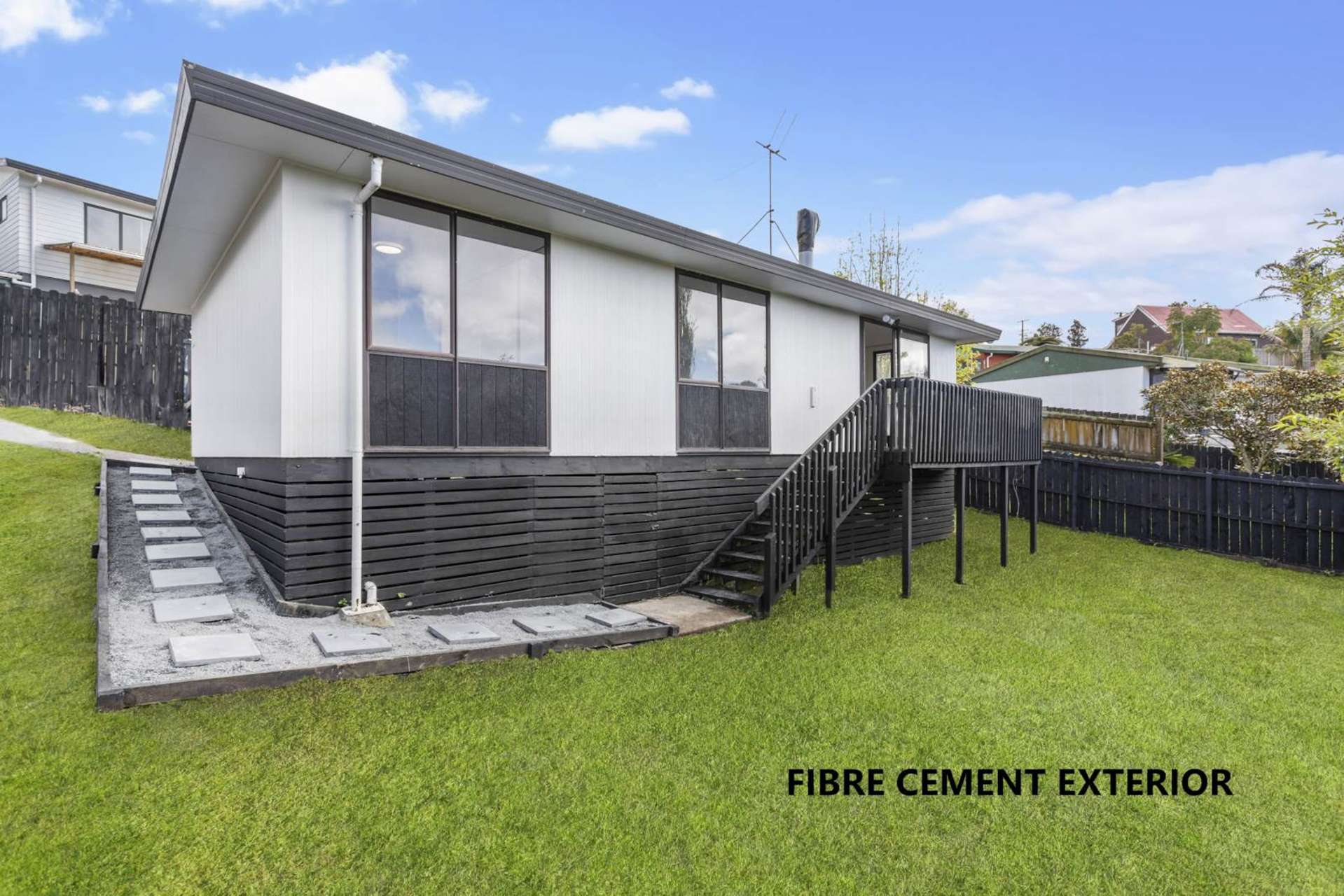 1/233 Glengarry Road Glen Eden_0