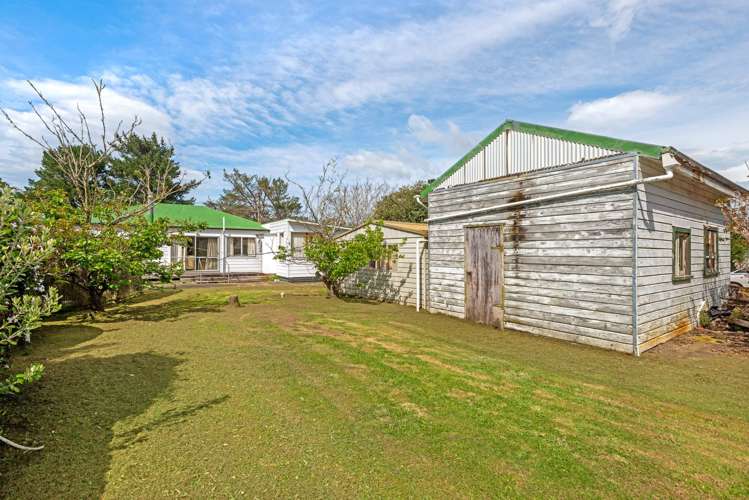 7 Forster Street Tolaga Bay_16