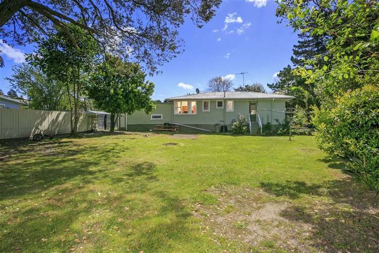 25 Totaravale Drive Totara Vale_17