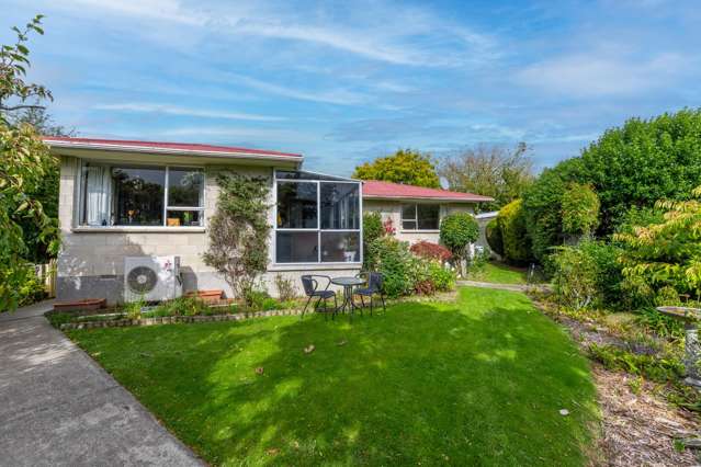 Peaceful Living, Privately Positioned