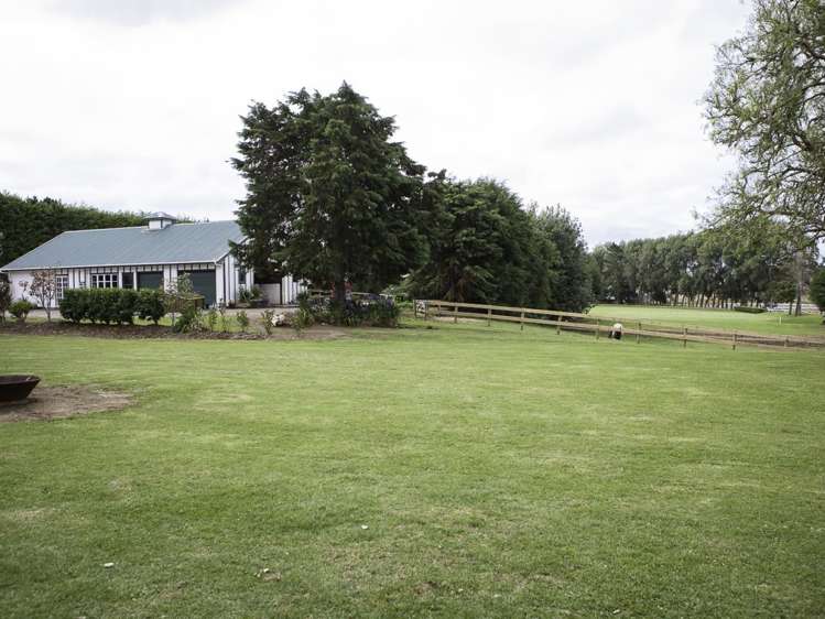 24 James Mackie Road Helensville_9