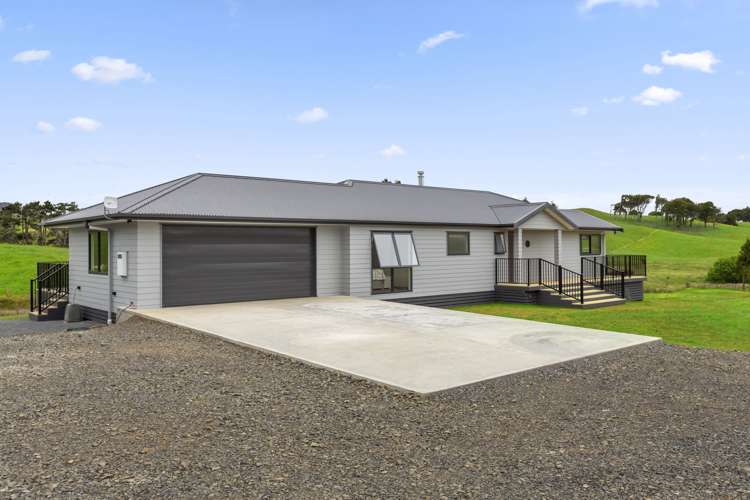 64 Ruapuke Road Raglan_25