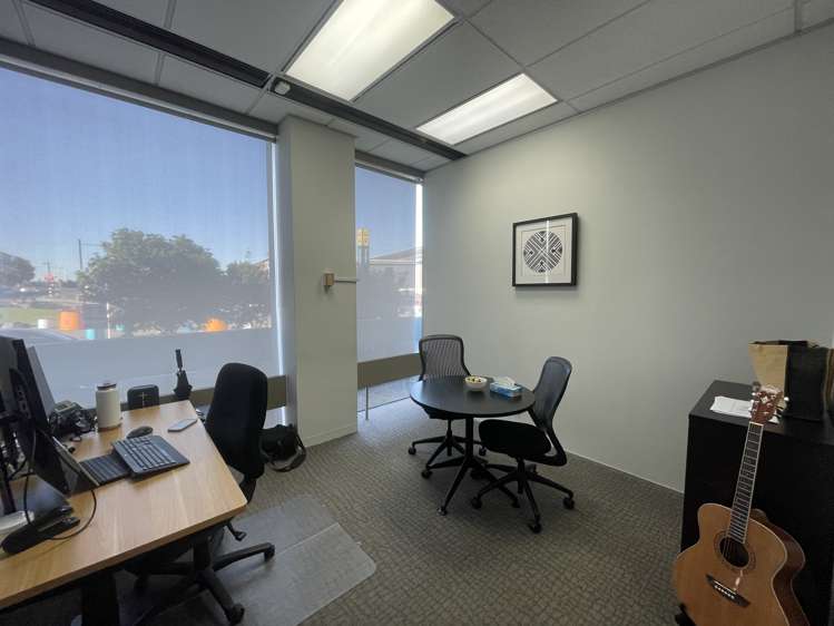 2 Osterley Way Manukau City_6