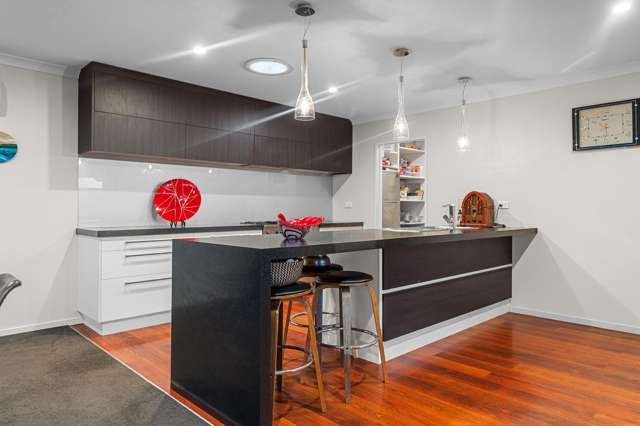 42 Travis Country Drive Burwood_4