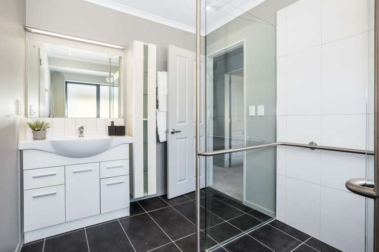 2 Beaufort Close Kingsley Heights_11