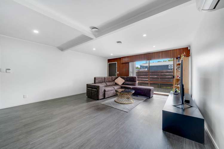 2/224 Russell Road Manurewa_5